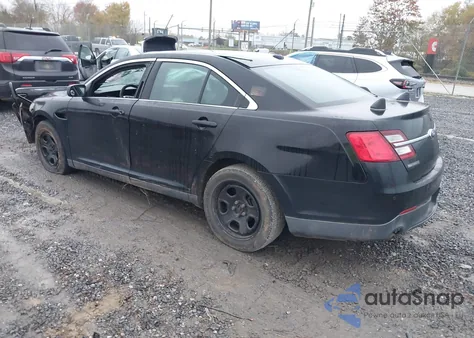2015 Ford Police Interceptor z USA, uszkodzony, nr VIN 1FAHP2MK0FG151884